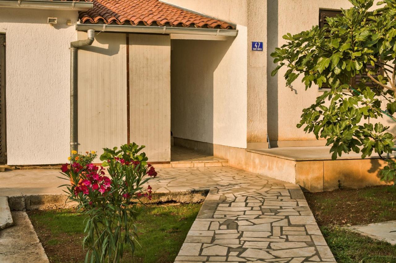 Apartman Tanja Фажана Экстерьер фото